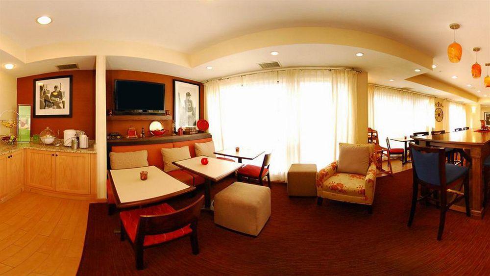 Hampton Inn Zanesville Kültér fotó